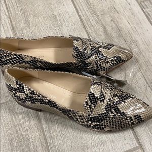 Never worn Marc Fisher snake skin loafer